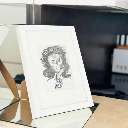 Le Piccasso - Terrasse - Centre - Classe 3* Apartment