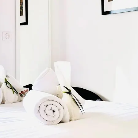 Le Piccasso - Terrasse - Centre - Classe 3* Apartment