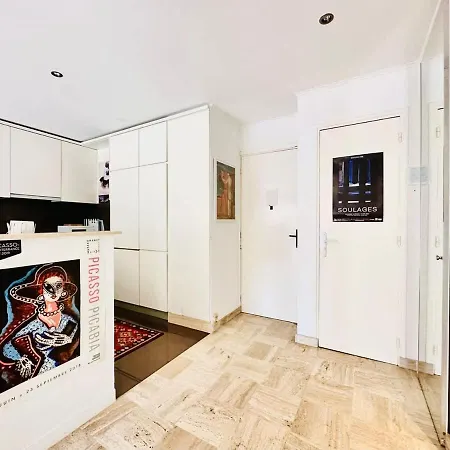 Apartment Le Piccasso - Terrasse - Centre - Classe 3* Cannes